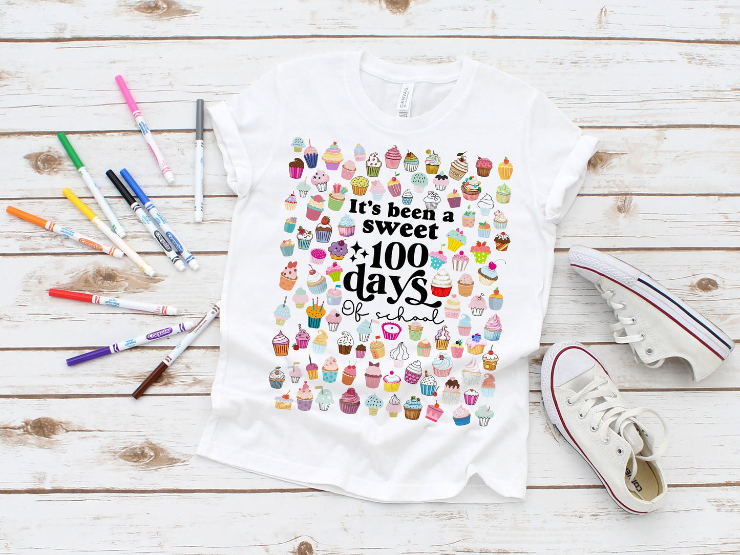 100 Days of School Cupcakes Teachers Ultra Soft Graphic Tee Unisex Soft Tee T-shirt for Women or Men