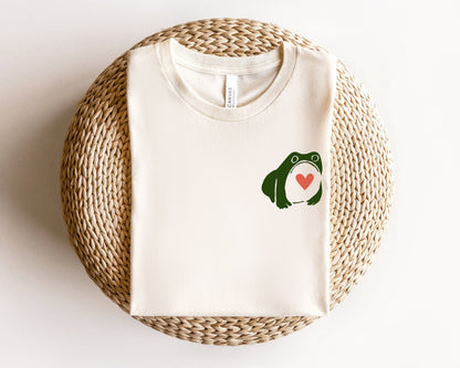 Cute Grumpy Green Frog Corner Pocket Heart Ultra Soft Graphic Tee Unisex Soft Tee T-shirt for Women or Men