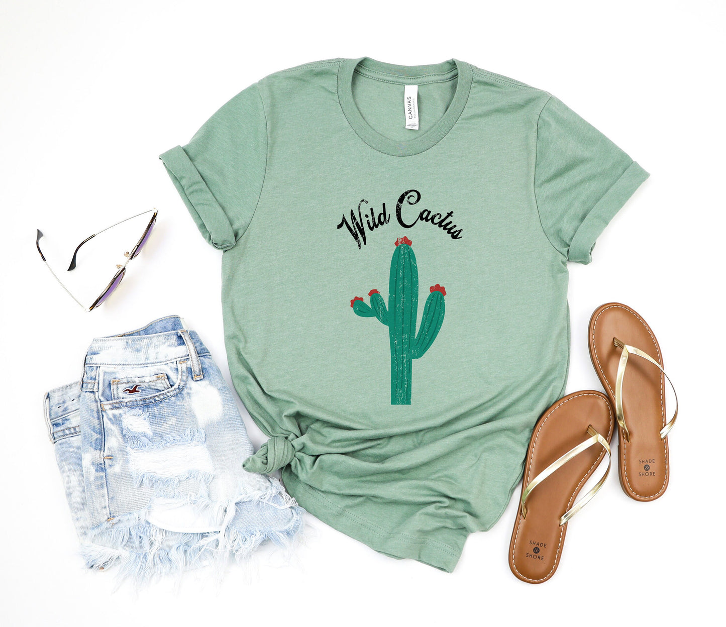 Wild Cactus Vintage Retro Succulent Style Ultra Soft Graphic Tee Unisex Soft Tee T-shirt for Women or Men