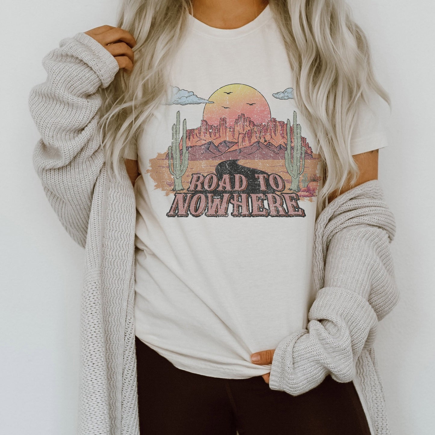 Road To Nowhere Desert Sunset  Road Trippin Ultra Soft Graphic Tee Unisex Soft Tee T-shirt for Women