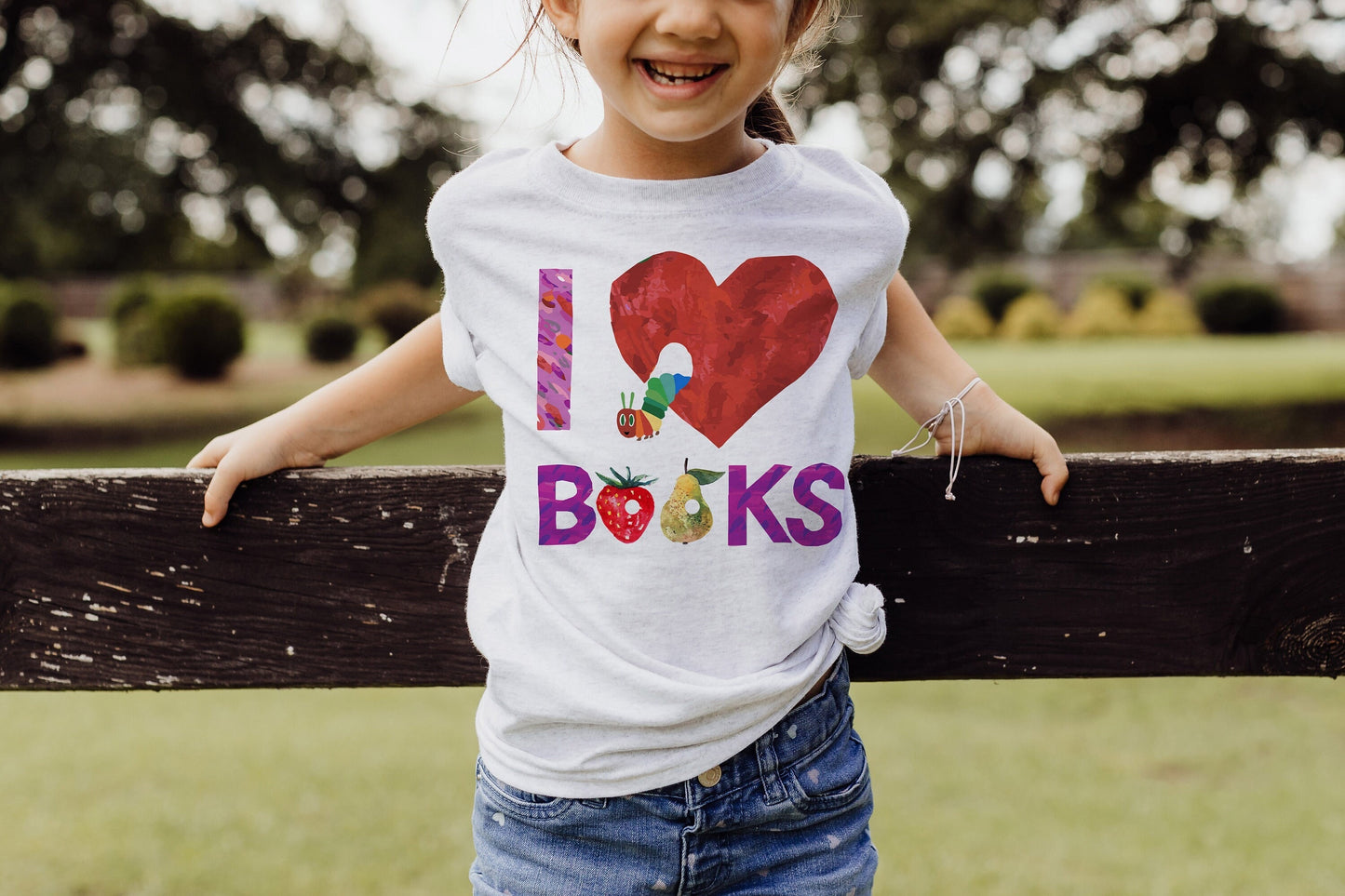 TODDLER | I Love Books A Very Hungry Caterpillar Read Reading Love Retro Vintage Nostalgi| UNISEX Relaxed Jersey T-shirt for Toddlers