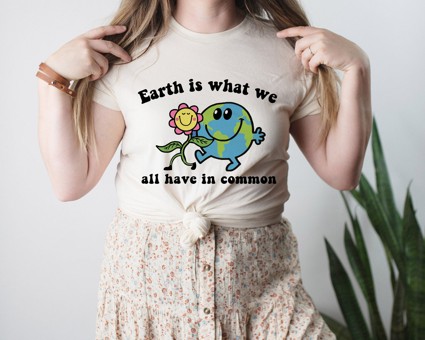 Earth is What We have in Common Vintage Cartoon Retro Boho Hippie Style Ultra Soft Graphic Tee Unisex Soft Tee T-shirt for Women or Men